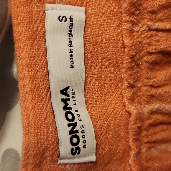 Top - Picture 2 of 4